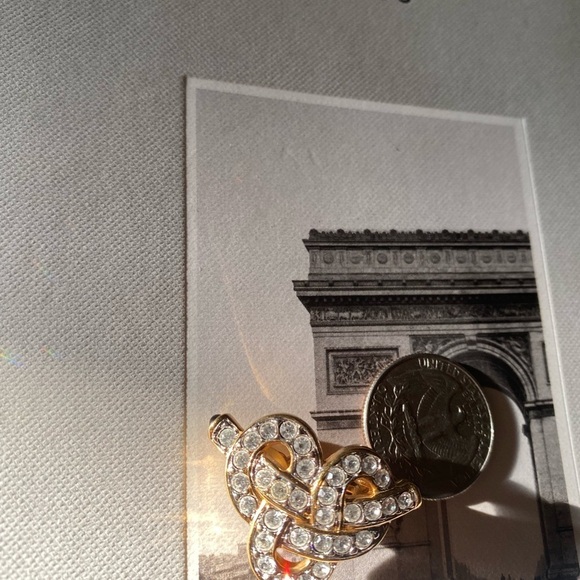 Stunning vintage made with Swarovski crystals earring - Picture 6 of 8